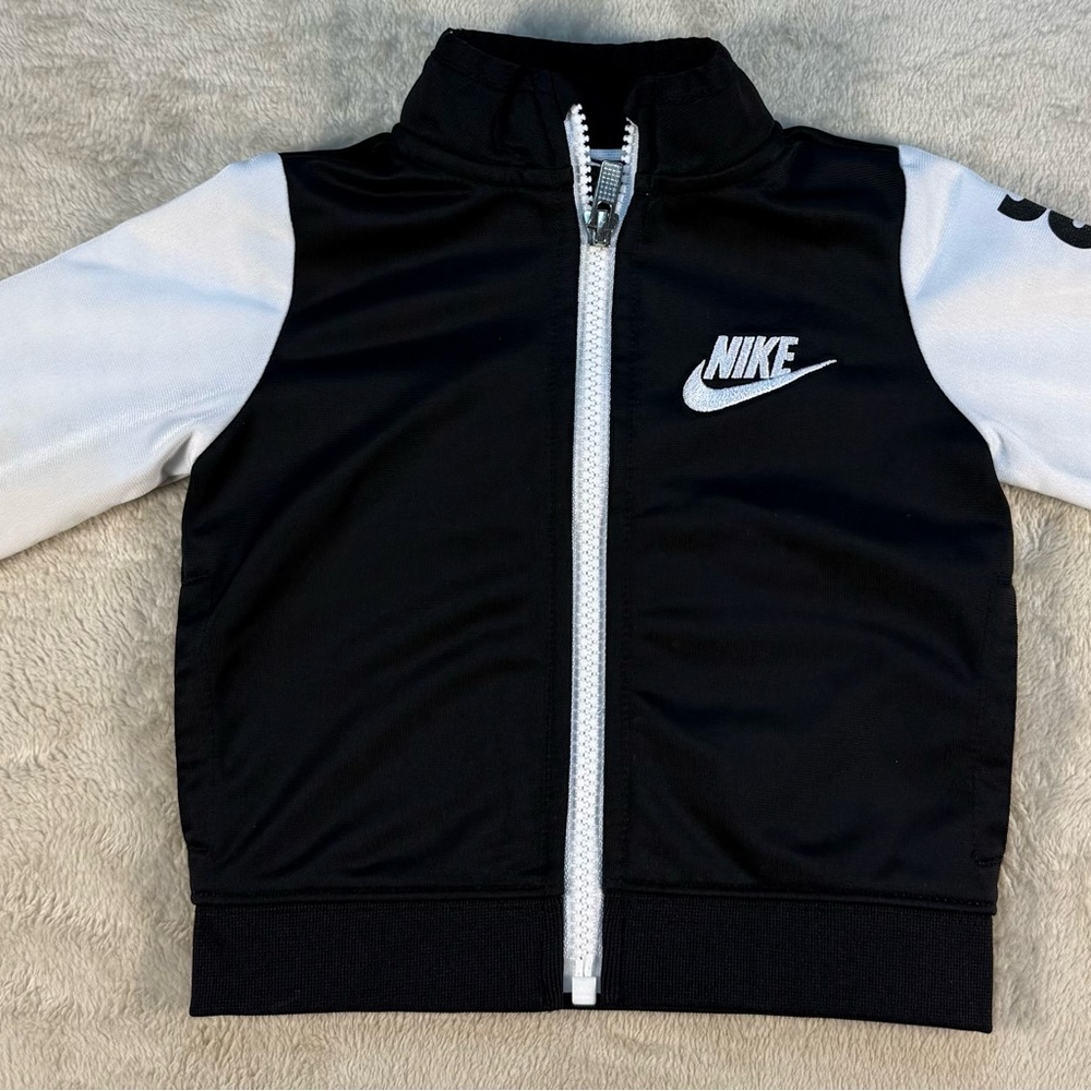 Kids 9M Nike Black and‎ White Track Jacket